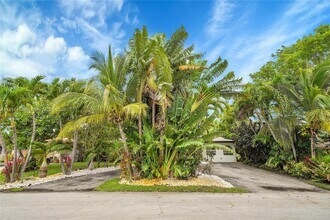 5451 NE 22nd Ave in Fort Lauderdale, FL - Building Photo - Building Photo