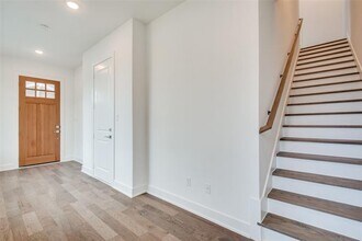 649 N Tyler St in Dallas, TX - Building Photo - Building Photo