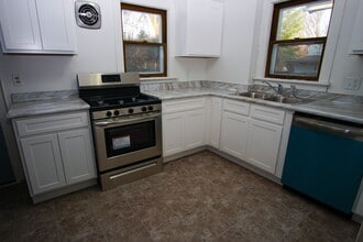 4016 11th Ave in Kenosha, WI - Building Photo - Building Photo