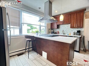 59 Myrtle St, Unit 2 in Watertown, MA - Building Photo - Building Photo