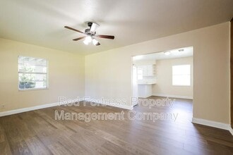 4555 Jersey Rd in Ft. Myers, FL - Building Photo - Building Photo