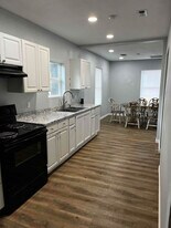 926 E Titus St in Mexia, TX - Building Photo