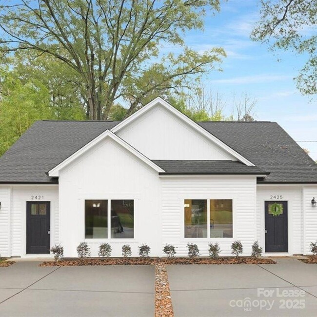 property at 4813 Victoria Ave