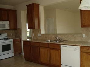 7415 Oakwood Canyon Dr in Cypress, TX - Building Photo