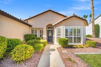 5005 Cliffrose Dr in Las Vegas, NV - Building Photo - Building Photo
