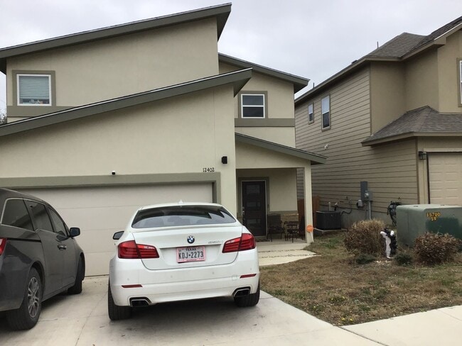 12402 Jacobs Pond in San Antonio, TX - Building Photo - Building Photo
