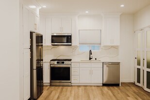 233 E 25th St, Unit 233 in Long Beach, CA - Building Photo