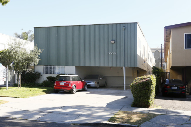 3556 Jasmine Ave in Los Angeles, CA - Foto de edificio - Building Photo