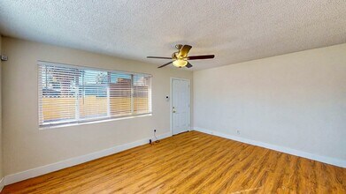 1304 Rexford Pl in Las Vegas, NV - Building Photo - Building Photo