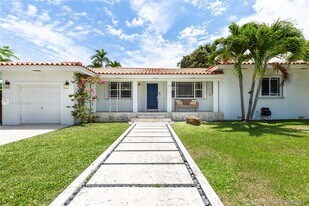 501 SW 19th Rd in Miami, FL - Building Photo