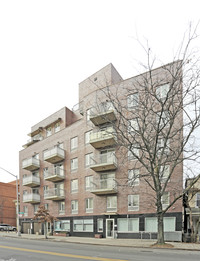 3226 Union St in Flushing, NY - Foto de edificio - Building Photo