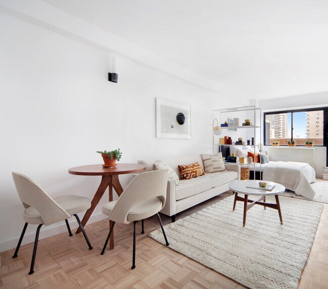 200 East 87th Street in New York, NY - Foto de edificio - Interior Photo