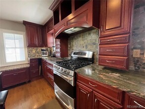 2780 S Pennsylvania St in Englewood, CO - Building Photo - Building Photo