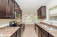 825 Clover Ave photo'