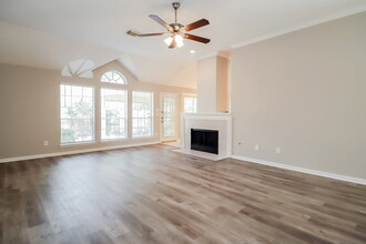 1907 W Summer Rain Ct in Humble, TX - Building Photo - Building Photo