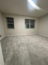 9249 Gran Teatro Dr in Oakland, FL - Building Photo - Building Photo