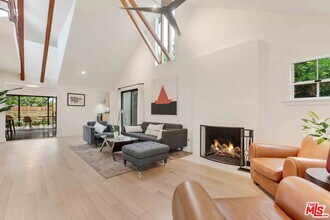 621 California Ave in Los Angeles, CA - Foto de edificio - Building Photo