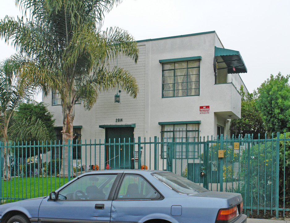 2012-2014 S Holt Ave in Los Angeles, CA - Building Photo