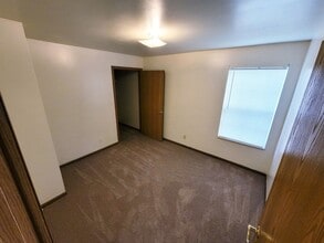 Kingsbury Campus in Greenville, IL - Foto de edificio - Building Photo