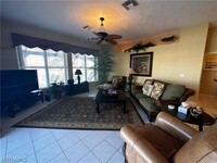 5209 SW 25th Pl in Cape Coral, FL - Foto de edificio - Building Photo