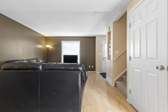 10150-10150 121 Ave in Grande Prairie, AB - Building Photo - Building Photo