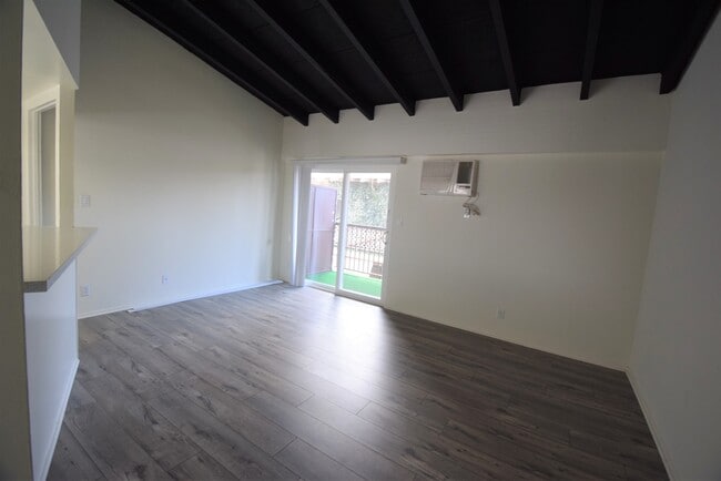 5939 Cedros Ave, Unit G in Los Angeles, CA - Building Photo - Building Photo