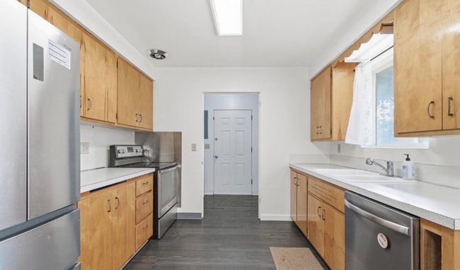 1131 NE 5th St in Meridian, ID - Building Photo - Building Photo