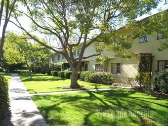 property at 5273 Village Grn
