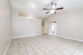 4209 Natchez Trace Dr in St. Cloud, FL - Building Photo - Building Photo