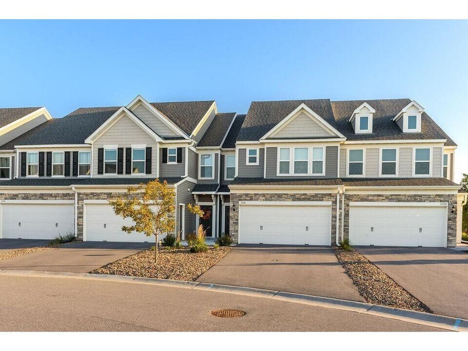 5126 94th Ln N in Brooklyn Park, MN - Building Photo