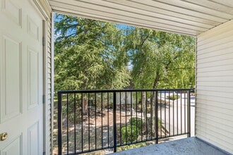 Windstone in Everett, WA - Building Photo - Building Photo