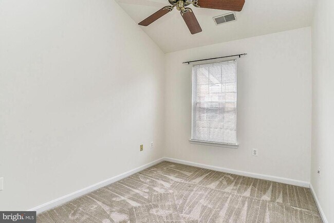 6028 Madison Overlook Ct in Falls Church, VA - Building Photo - Building Photo