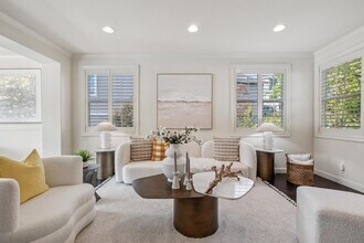 101 Butterweed Ln in Brisbane, CA - Building Photo - Building Photo