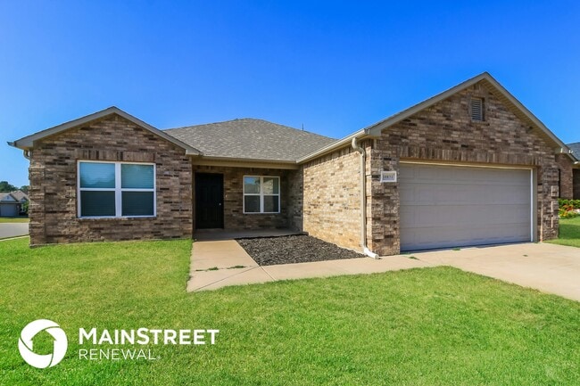 10831 NE 8th Terrace in Midwest City, OK - Building Photo - Building Photo