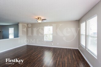 9518 W Midnight Dr in Pendleton, IN - Foto de edificio - Building Photo