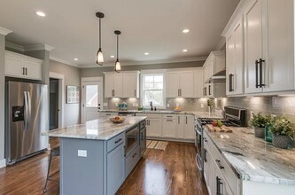 2017 12th Ave N in Nashville, TN - Building Photo - Building Photo
