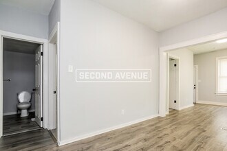 1037 Metropolitan Ave in Kansas City, KS - Building Photo - Building Photo