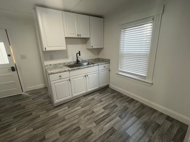 25R Auburn St, Unit #1 in Woburn, MA - Building Photo - Building Photo