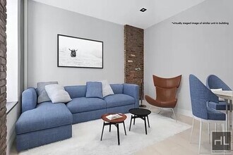 East 18th Street, Unit C4 in New York, NY - Building Photo - Building Photo