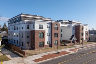 Leonard Apartments in Grand Rapids, MI - Building Photo - Primary Photo