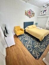 712 N Arthur Ashe Blvd in Richmond, VA - Foto de edificio - Building Photo