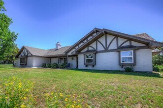 8010 Anchorage Pl in Fort Worth, TX - Building Photo - Building Photo