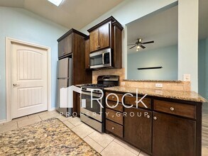 529 Hunter Dr in Norman, OK - Building Photo - Building Photo