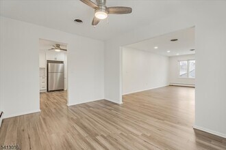 35 Field Rd in Maplewood, NJ - Building Photo - Building Photo