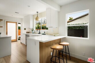 11840 Juniette St in Culver City, CA - Building Photo - Building Photo