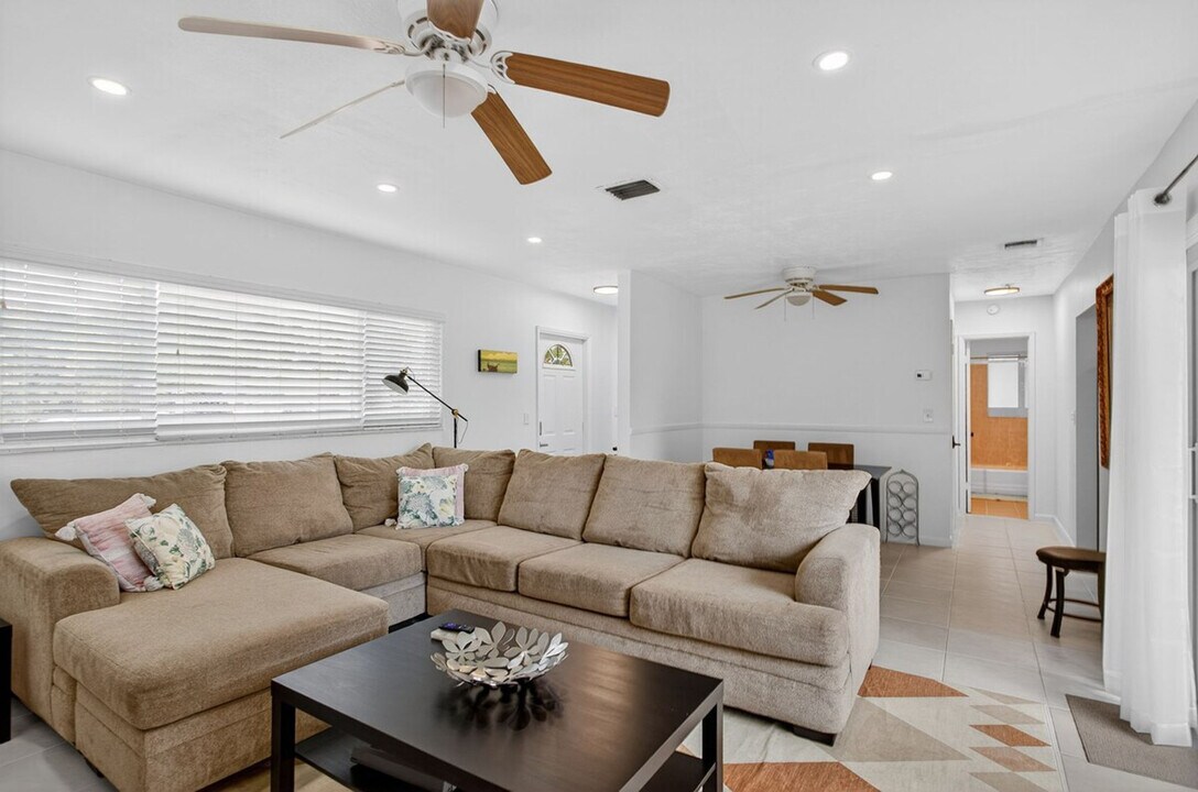 2235 SE 6th St in Pompano Beach, FL - Building Photo