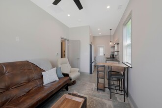 1017 Stockell St in Nashville, TN - Building Photo - Building Photo