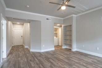 Lakeside in Houston, TX - Foto de edificio - Interior Photo