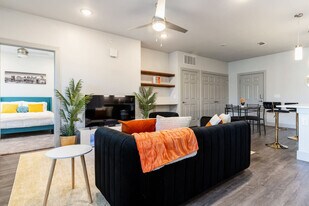 3930 Westcliff Rd in Grand Prairie, TX - Building Photo