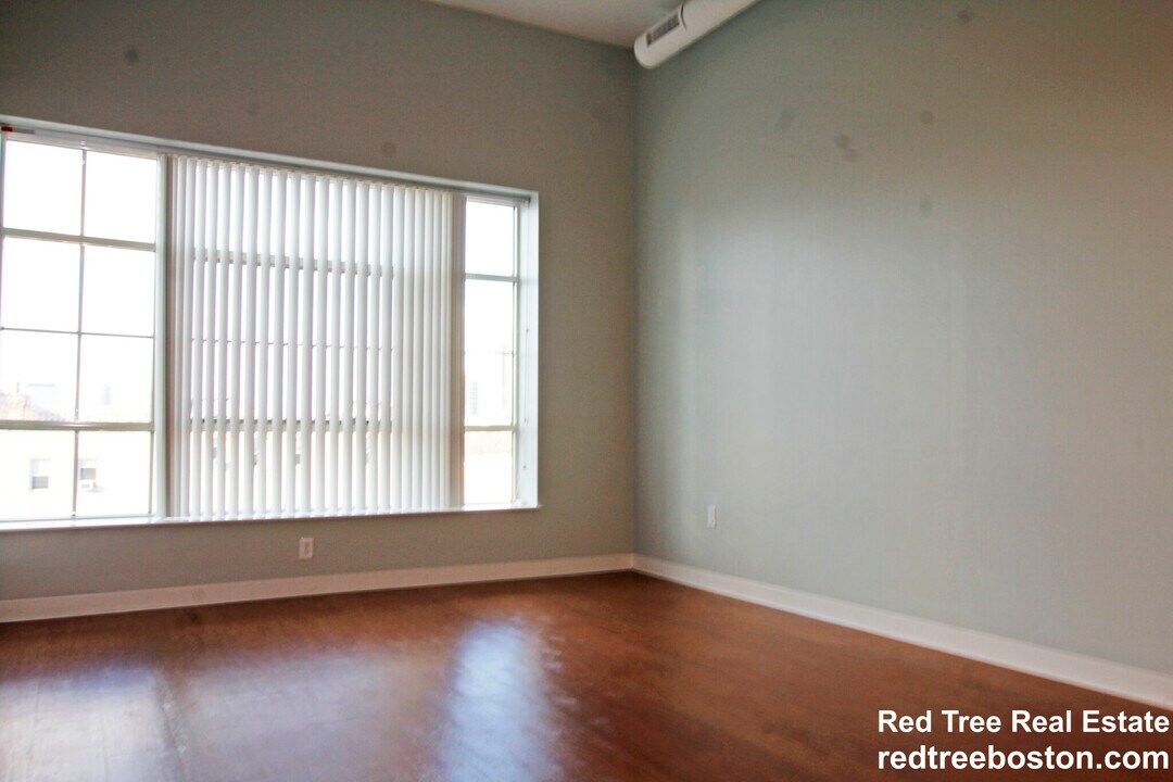 9 Williams St in Boston, MA - Building Photo